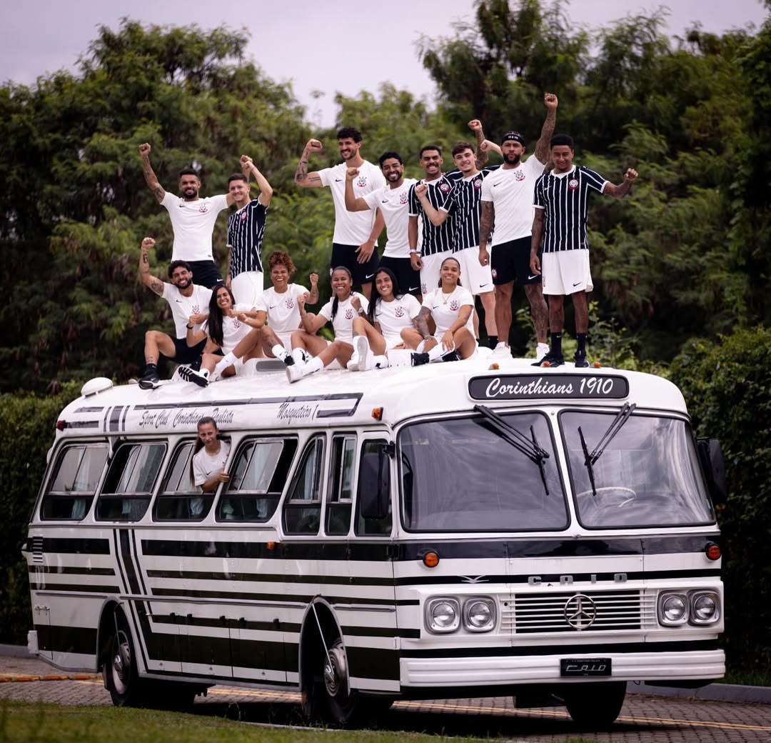 Entre 1976 e 2026: Corinthians transforma memória em imagem histórica