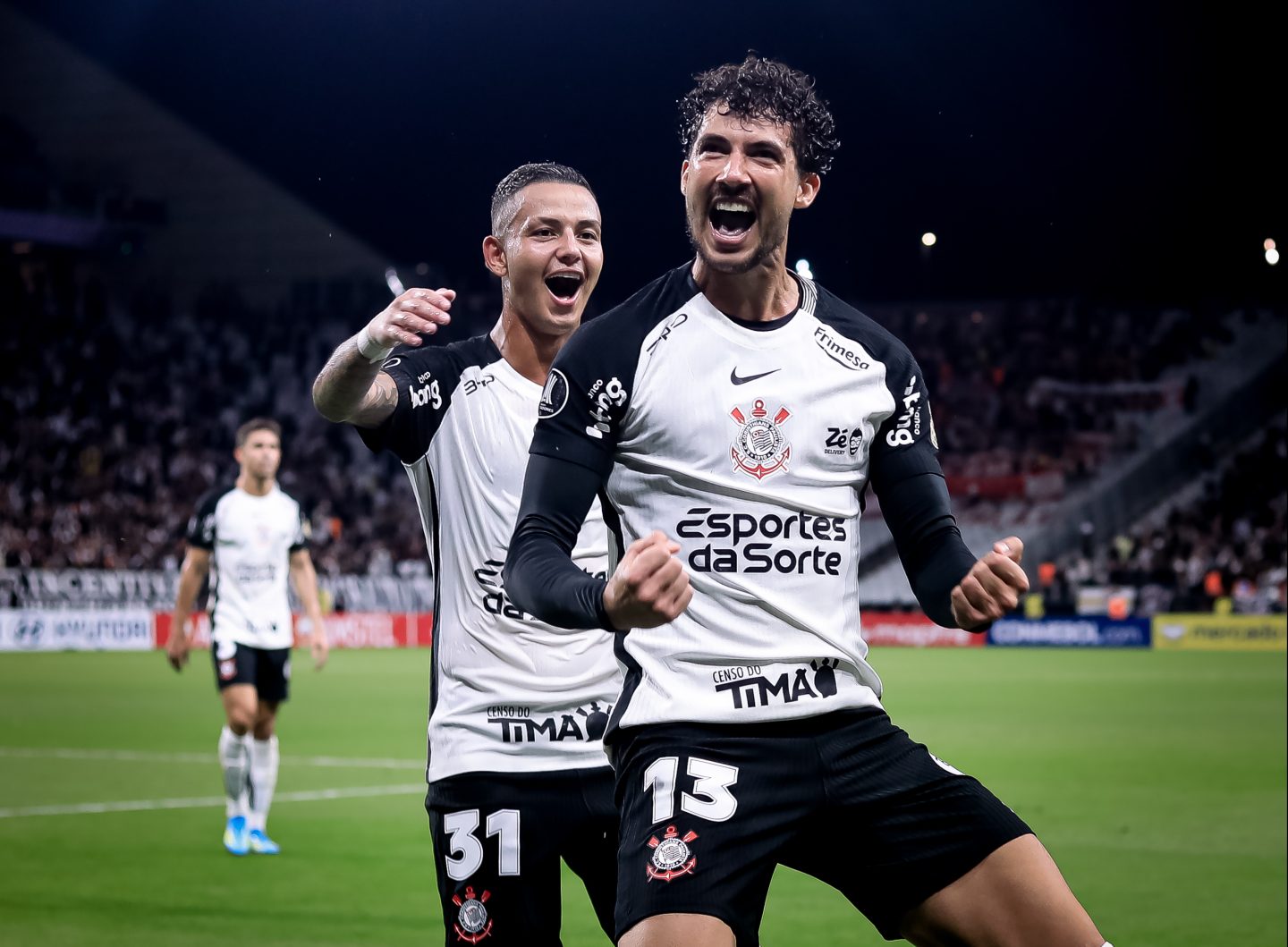 Corinthians garante vaga nas oitavas da Libertadores