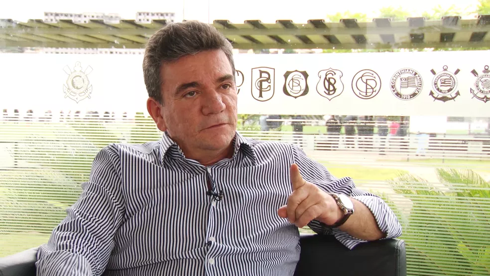 Corinthians expulsa Andrés Sanchez por uso irregular de cartão corporativo